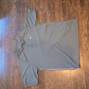 nike dri fit tennis shirt size medium.